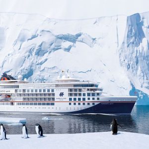 Hanseatic Inspiration - aussen 02 Antarktis