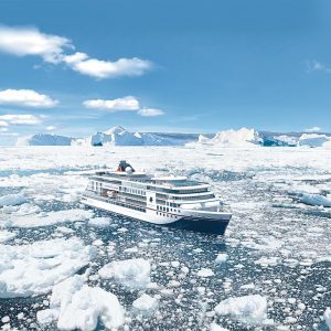 Hanseatic Nature - aussen 01 im Eismeer